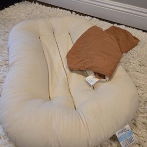 Snuggle Me Organic Lounger in Cream and Tan